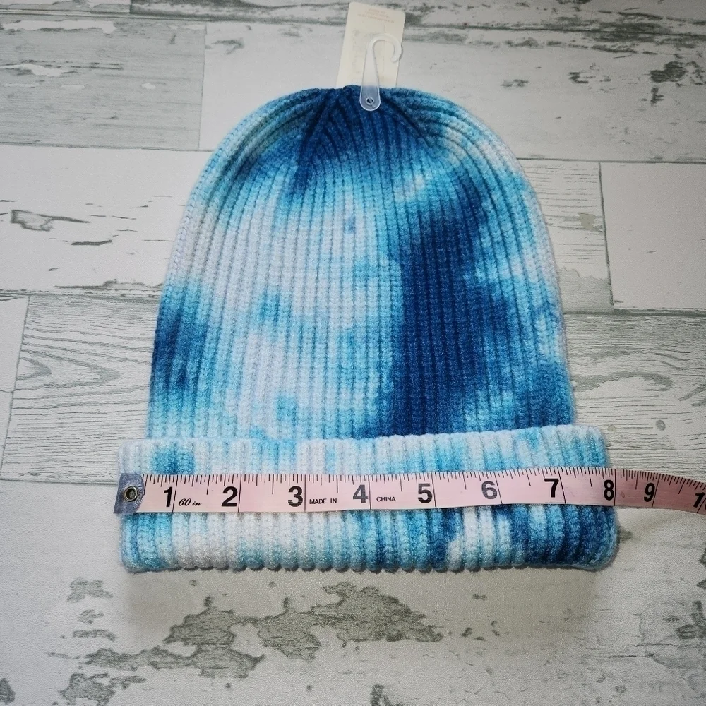 Gianni Bini NWT Girls Blue White Tie Dye Hat One Size